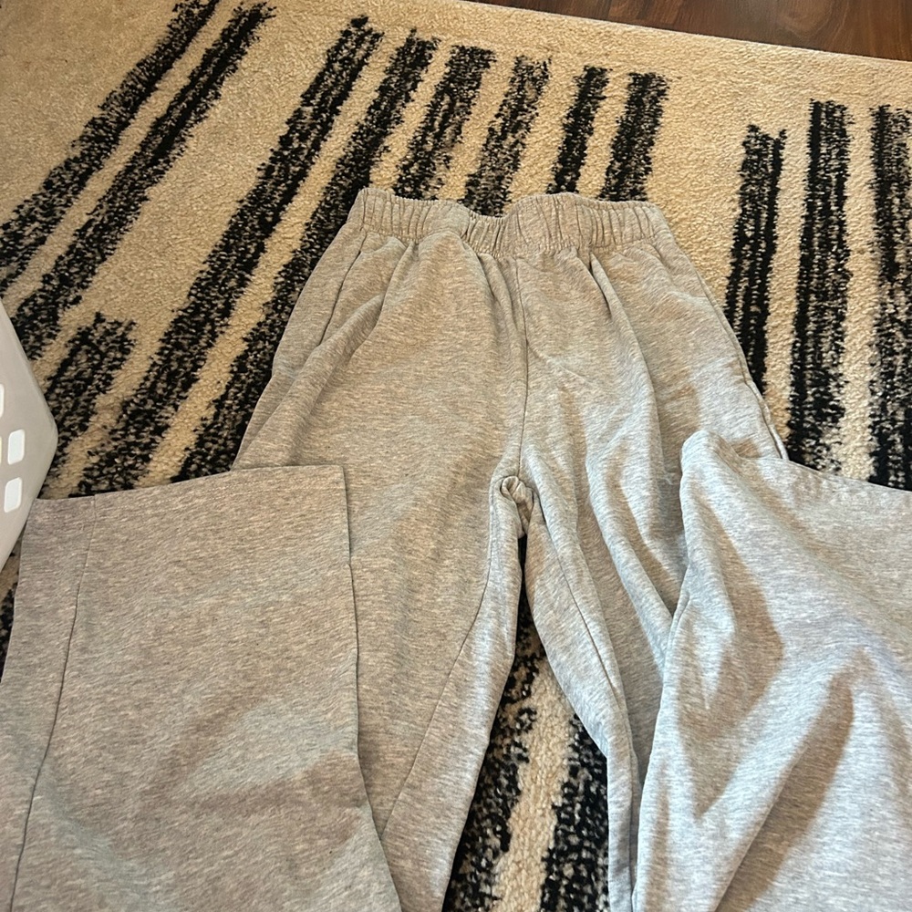 Gray Women’s wide legged Sweatpants